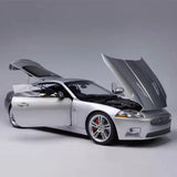[AutoArt] 1:18 Jaguar 2006 XK hopea pienoismalli Die-Cast