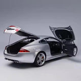 [AutoArt] 1:18 Jaguar 2006 XK hopea pienoismalli Die-Cast