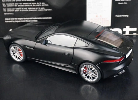 [AutoArt] 1:18 Jaguar 2013 F-Type Black Model Car Die-Cast