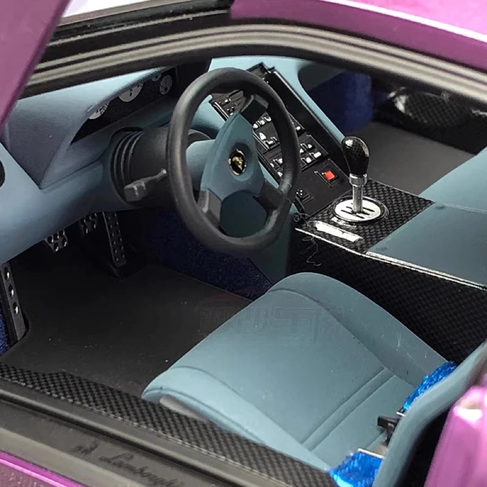 [AutoArt] 1:18 Lamborghini 1994 Diablo SE30 Jota Purple Model Car Die-Cast