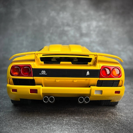 [AutoArt] 1:18 Lamborghini 1994 Diablo SE30 Jota Yellow Model Car Die-Cast