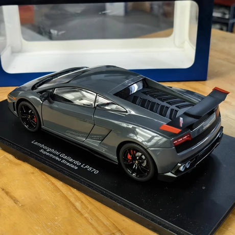 [AutoArt] 1:18 Lamborghini 2010 Gallardo LP570-4 Superleggera Gray Model Car Die-Cast