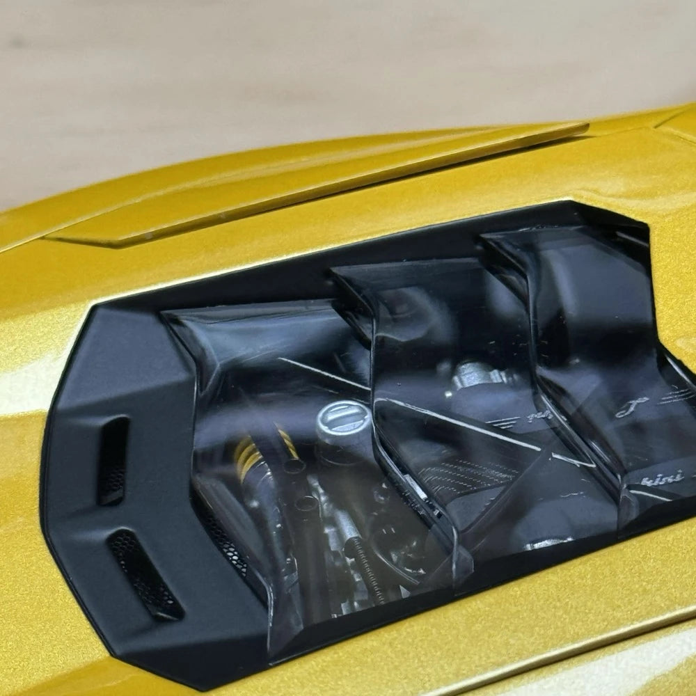 [AutoArt] 1:18 Lamborghini 2011 Aventador LP700-4 Yellow Model Car Die-Cast