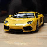 [AutoArt] 1:18 Lamborghini 2011 Aventador LP700-4 geel modelauto Die-Cast