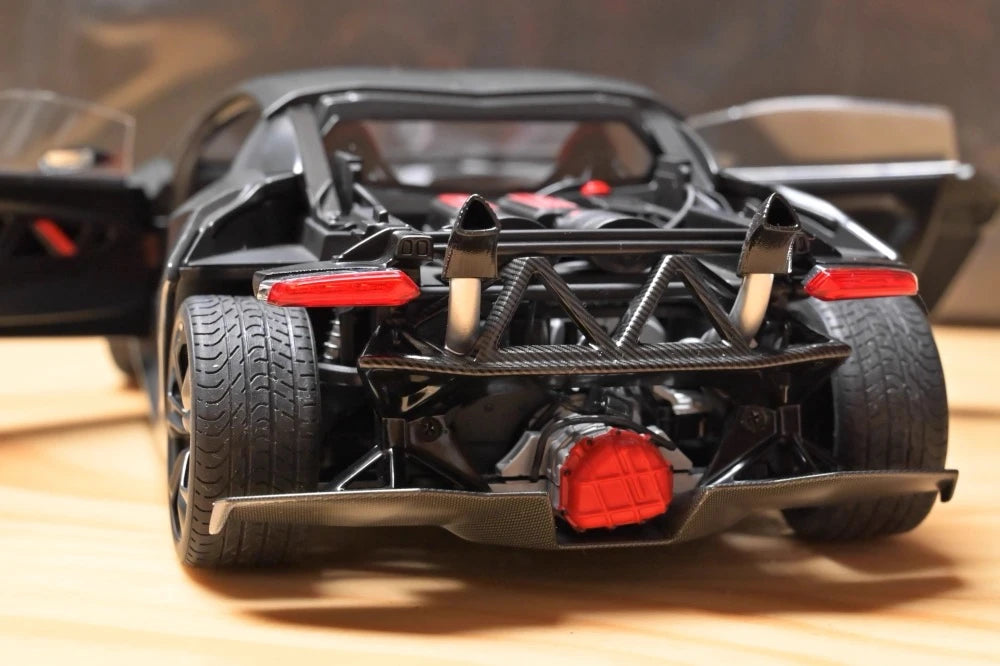 [AutoArt] 1:18 Lamborghini 2011 Sesto Elemento Black Model Car Die-Cast