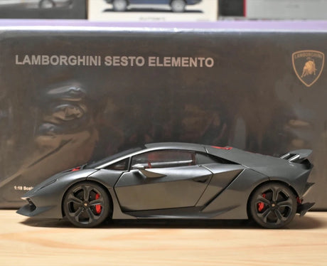 [AutoArt] 1:18 Lamborghini 2011 Sesto Elemento Black Model Car Die-Cast