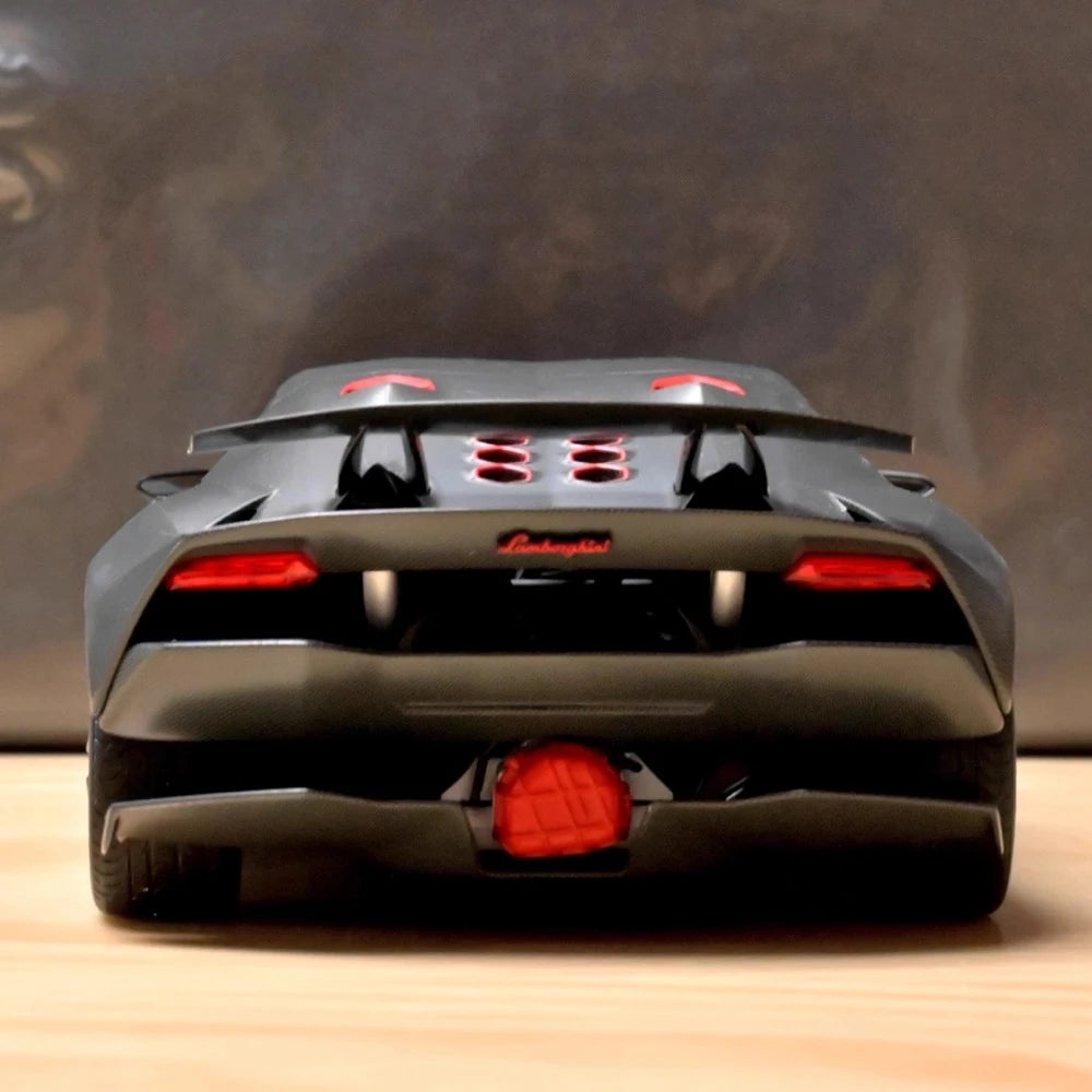 [AutoArt] 1:18 Lamborghini 2011 Sesto Elemento Black Model Car Die-Cast