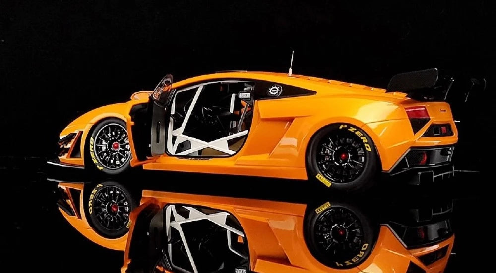 [AutoArt] 1:18 Lamborghini 2013 Gallardo GT3 FL2 arancione modellino di auto Die-Cast