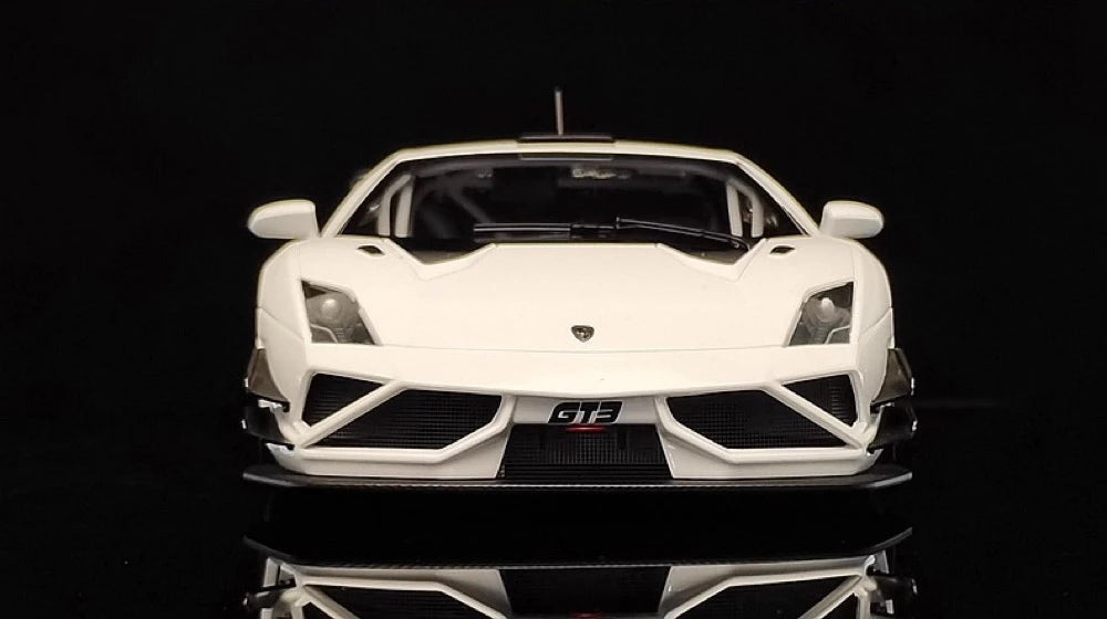 [AutoArt] 1:18 Lamborghini 2013 Gallardo GT3 FL2 White Model Car Die-Cast