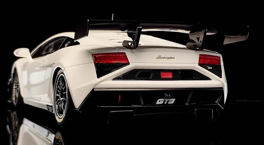[AutoArt] 1:18 Lamborghini 2013 Gallardo GT3 FL2 White Model Car Die-Cast