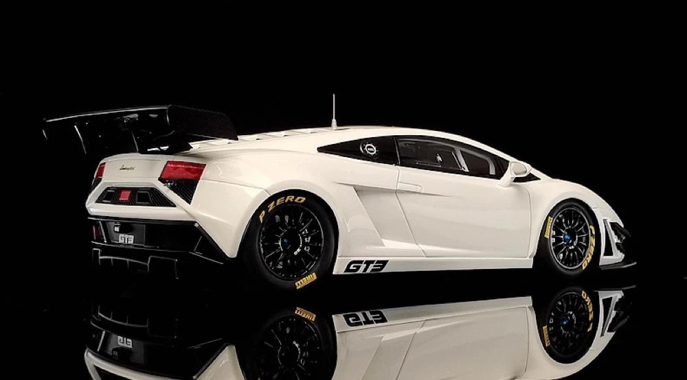 [AutoArt] 1:18 Lamborghini 2013 Gallardo GT3 FL2 White Model Car Die-Cast