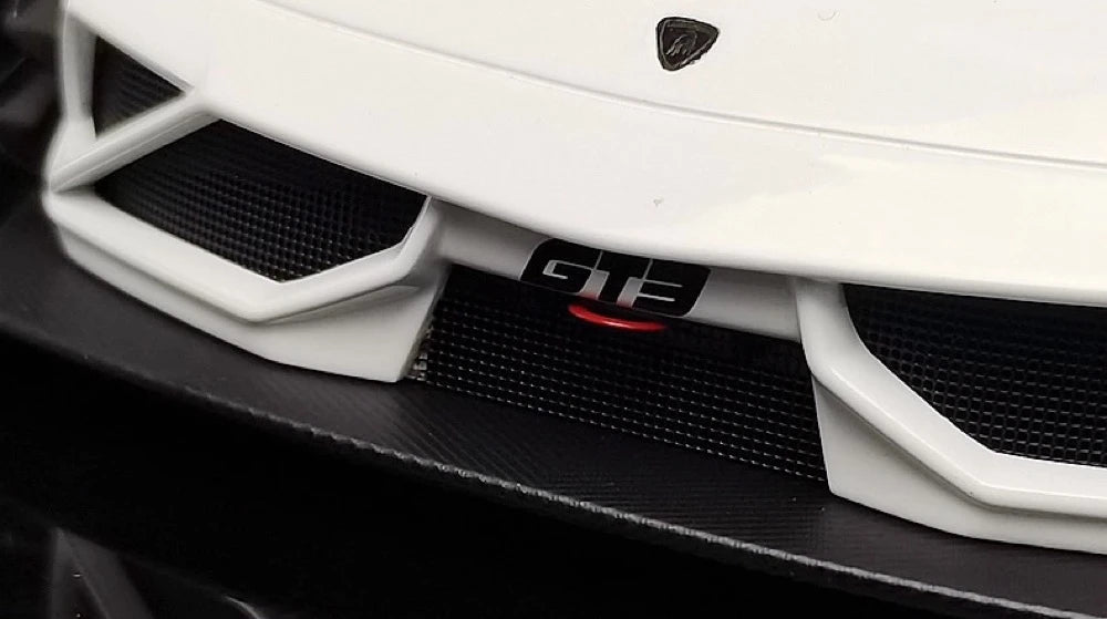 [AutoArt] 1:18 Lamborghini 2013 Gallardo GT3 FL2 White Model Car Die-Cast