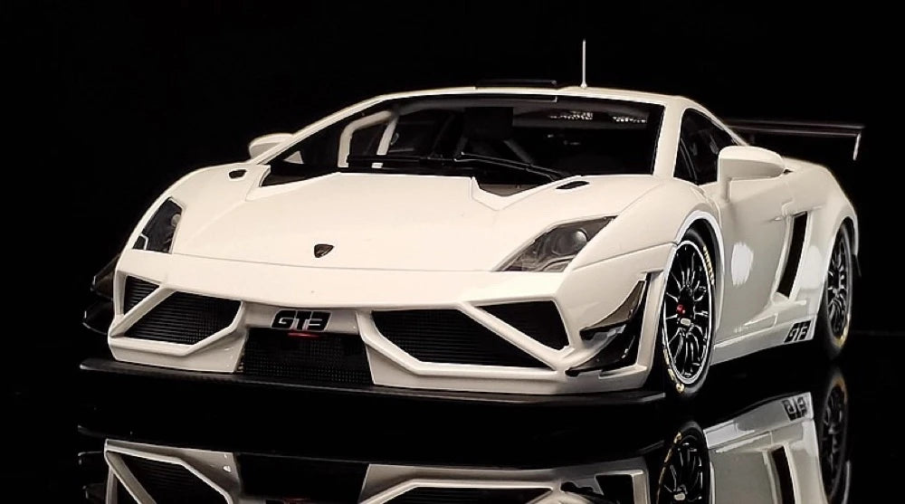 [AutoArt] 1:18 Lamborghini 2013 Gallardo GT3 FL2 White Model Car Die-Cast