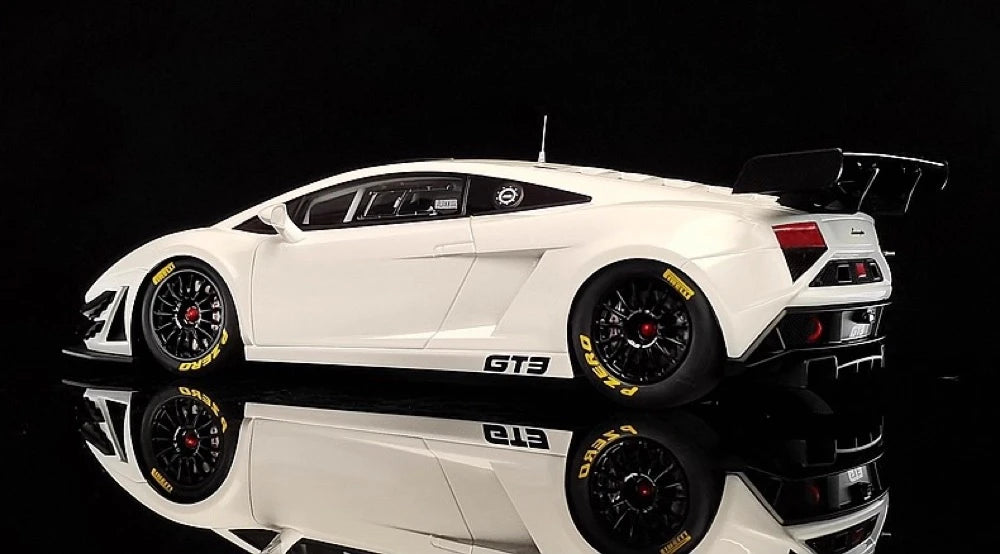 [AutoArt] 1:18 Lamborghini 2013 Gallardo GT3 FL2 White Model Car Die-Cast