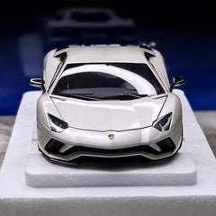 [AutoArt] 1:18 Lamborghini 2017 Aventador S Silver Model Car Die-Cast