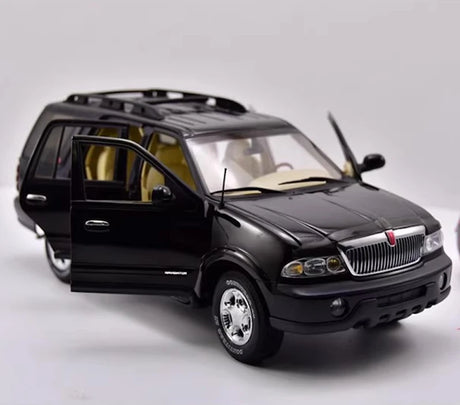 [Autoart] 1:18 Lincoln 2003 Navigator Black Model Car Die-Cast