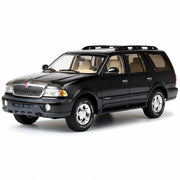 AutoArt Lincoln 2003 Navigator الأسود 1:18 – مجسم سيارة معدني للعرض والاقتناء