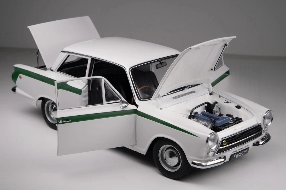 [AutoArt] 1:18 Lotus 1963 Cortina Mk1 bianco modellino di auto Die-Cast