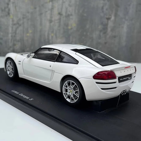 [AutoArt] 1:18 Lotus 2006 Europa S White Model Car Die-Cast