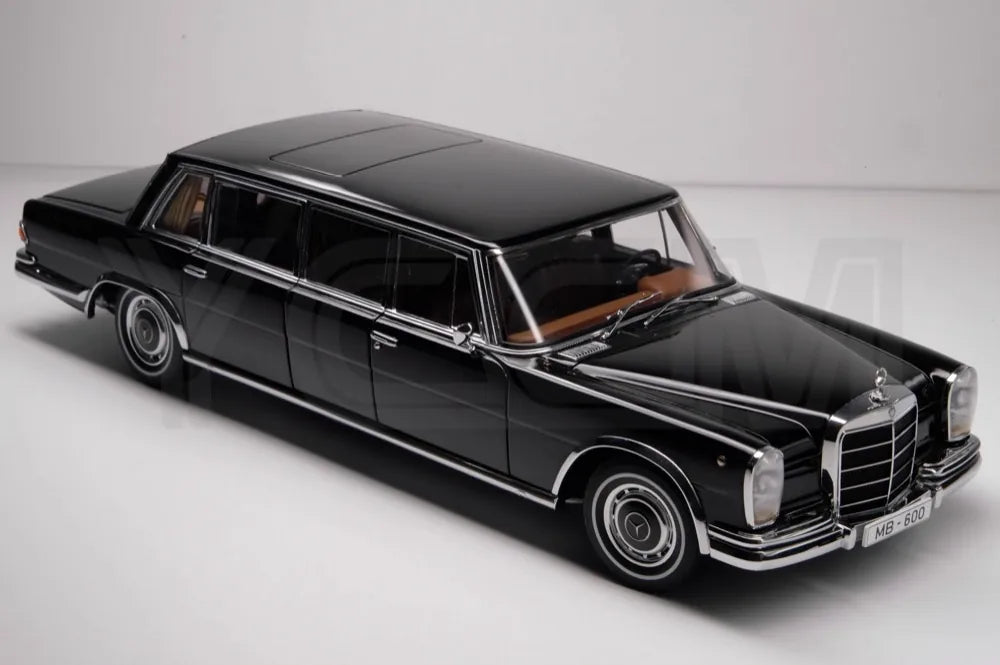 [AutoArt] 1:18 Mercedes-Benz 1963 600 Pullman W100 LWB Black Model Car Die-Cast