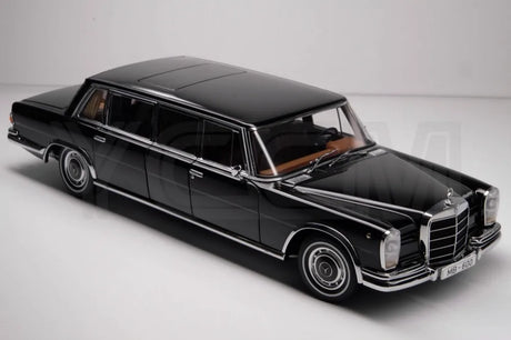 [AutoArt] 1:18 Mercedes-Benz 1963 600 Pullman W100 LWB Black Model Car Die-Cast