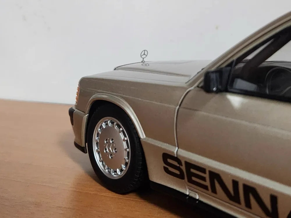 [AutoArt] 1-18 Mercedes-Benz 1984 190E 2.3-16 Nu_rburgring Challenge #11 Senna Die-Cast