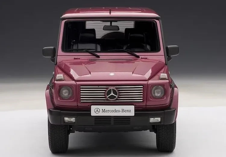 [AutoArt] 1:18 Mercedes-Benz 1998 G500 SWB Pink Model Car Die-Cast
