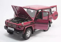 [AutoArt] 1:18 Mercedes-Benz 1998 G500 SWB Pink Model Car Die-Cast