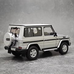 [AutoArt] 1:18 Mercedes-Benz 1998 G500 SWB Silver Model Car Die-Cast