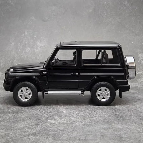 [AutoArt] 1:18 Mercedes-Benz 1998 G500 SWB Black Model Car Die-Cast