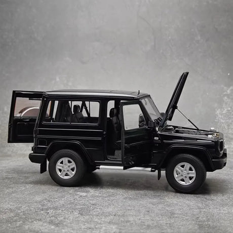 [AutoArt] 1:18 Mercedes-Benz 1998 G500 SWB Black Model Car Die-Cast