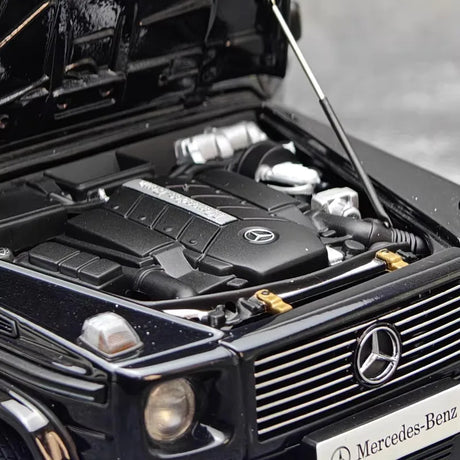[AutoArt] 1:18 Mercedes-Benz 1998 G500 SWB Black Model Car Die-Cast