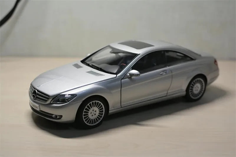 [AutoArt] 1:18 Mercedes-Benz 2006 CL-Klasse Coupe Silver Model Car Die-Cast
