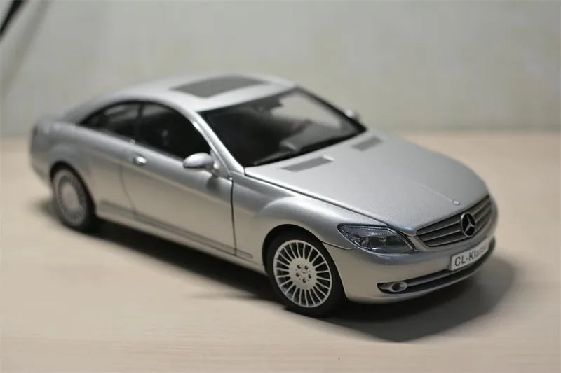 [AutoArt] 1:18 Mercedes-Benz 2006 CL-Klasse Coupe Silver Model Car Die-Cast