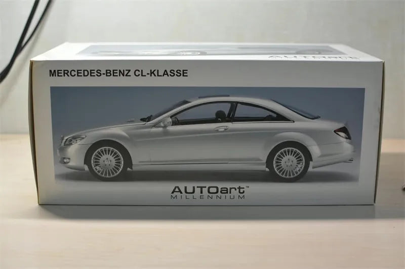 [AutoArt] 1:18 Mercedes-Benz 2006 CL-Klasse Coupe Silver Model Car Die-Cast