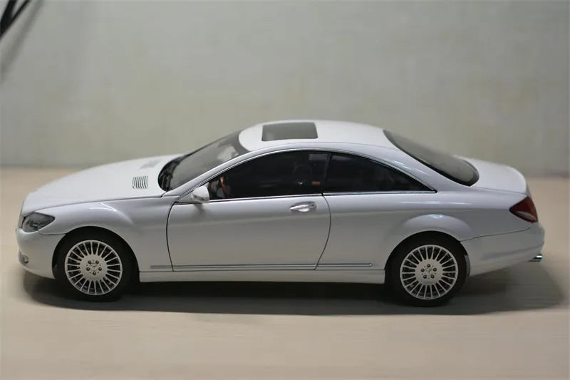 [AutoArt] 1:18 Mercedes-Benz 2006 CL-Klasse Coupe White Model Car Die-Cast