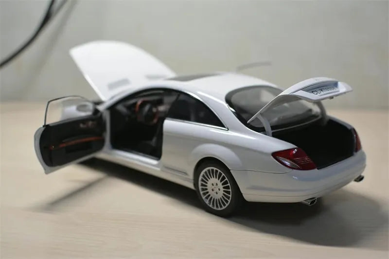 [AutoArt] 1:18 Mercedes-Benz 2006 CL-Klasse Coupe White Model Car Die-Cast