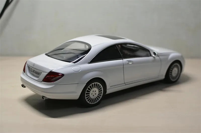 [AutoArt] 1:18 Mercedes-Benz 2006 CL-Klasse Coupe White Model Car Die-Cast