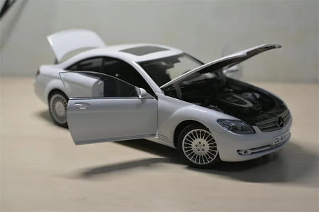 [AutoArt] 1:18 Mercedes-Benz 2006 CL-Klasse Coupe White Model Car Die-Cast
