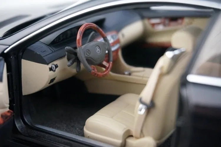 [AutoArt] 1:18 Mercedes-Benz 2006 CL-Klasse Coupe Black Model Car Die-Cast