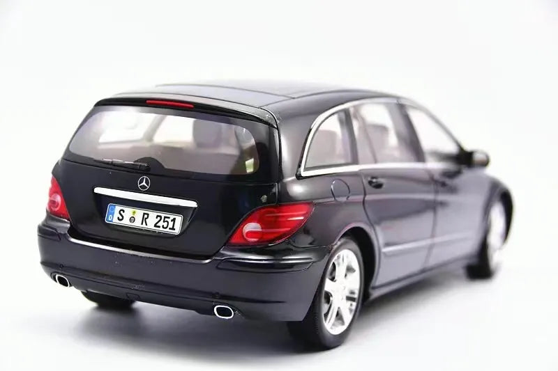 [AutoArt] 1:18 Mercedes-Benz 2006 R-Klasse R500 Black Model Car Die-Cast