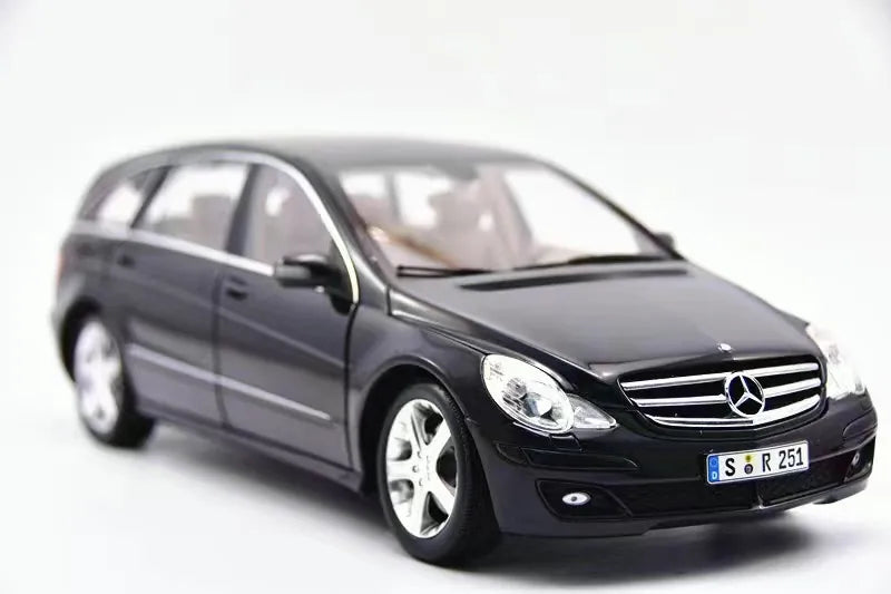 [AutoArt] 1:18 Mercedes-Benz 2006 R-Klasse R500 Black Model Car Die-Cast