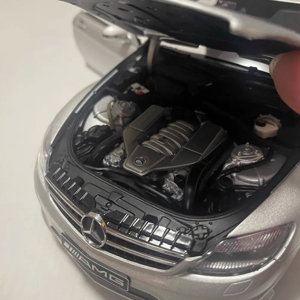 [AutoArt] 1:18 Mercedes-Benz 2007 CL63 AMG W216 Silver Model Car Die-Cast