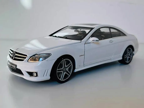 [AutoArt] 1:18 Mercedes-Benz 2007 CL63 AMG W216 White Model Car Die-Cast