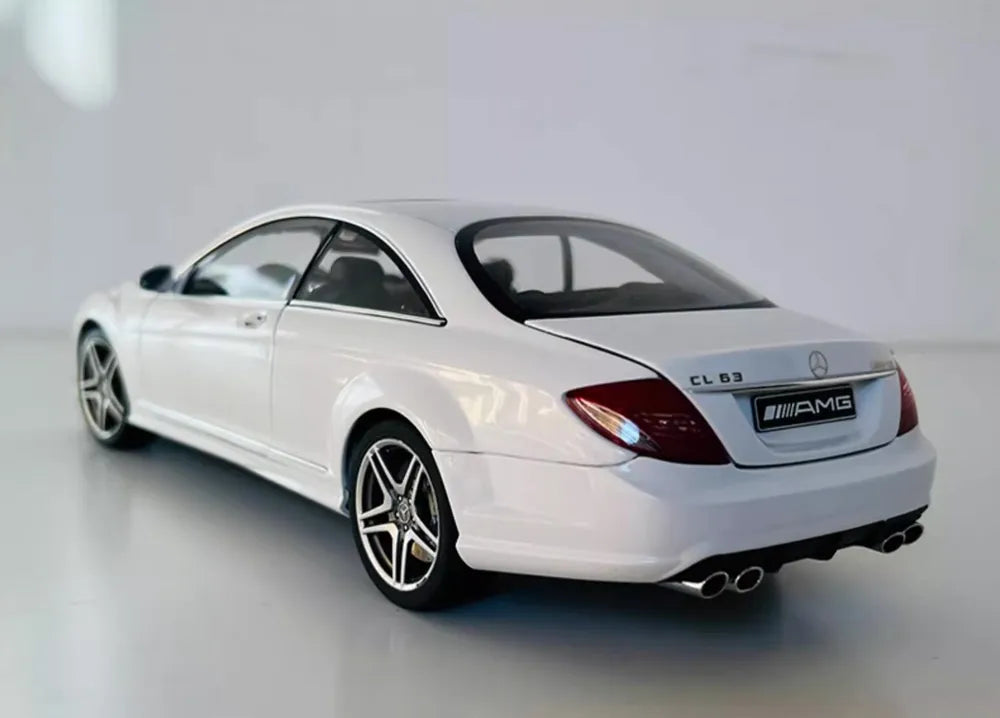 [AutoArt] 1:18 Mercedes-Benz 2007 CL63 AMG W216 White Model Car Die-Cast