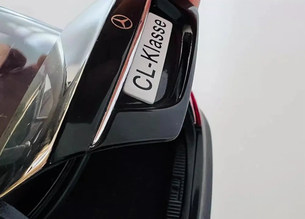 [AutoArt] 1:18 Mercedes-Benz 2007 CL63 AMG W216 Black Model Car Die-Cast