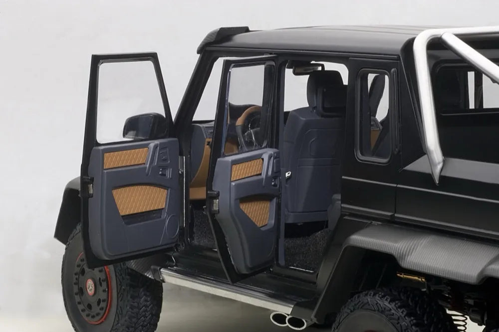 [AutoArt] 1:18 Mercedes-Benz 2013 G63 AMG 6x6 Matte Black Model Car Die-Cast