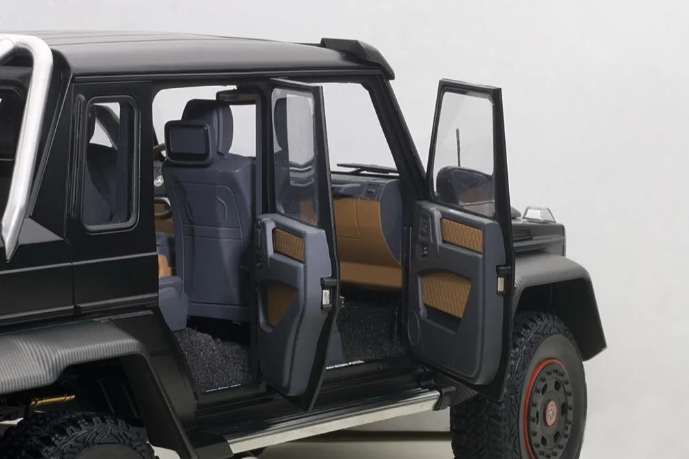 [AutoArt] 1:18 Mercedes-Benz 2013 G63 AMG 6x6 Matte Black Model Car Die-Cast