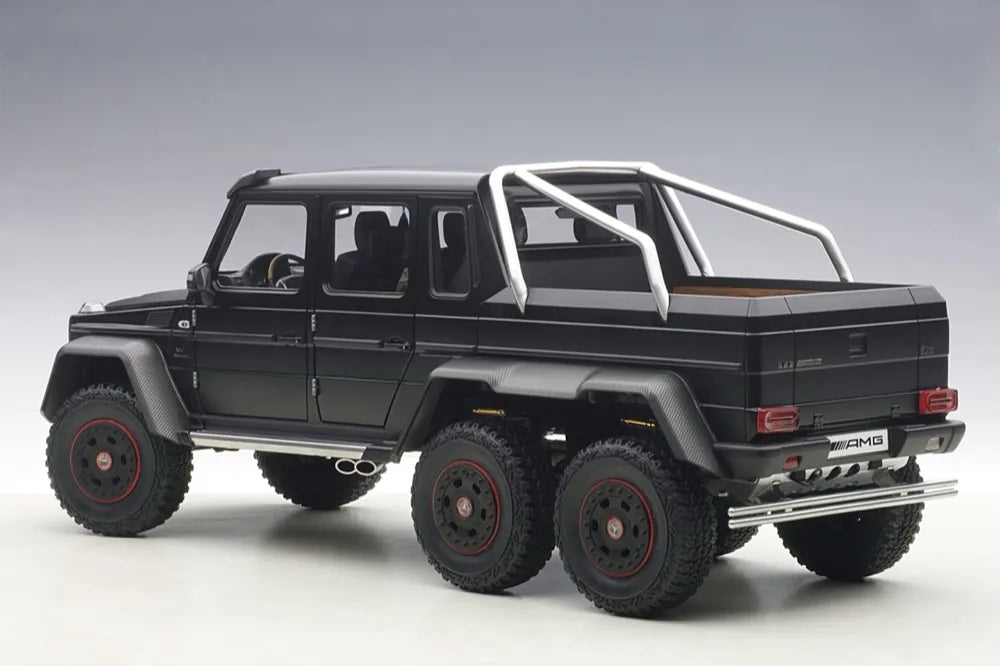 [AutoArt] 1:18 Mercedes-Benz 2013 G63 AMG 6x6 Matte musta pienoismalli Die-Cast