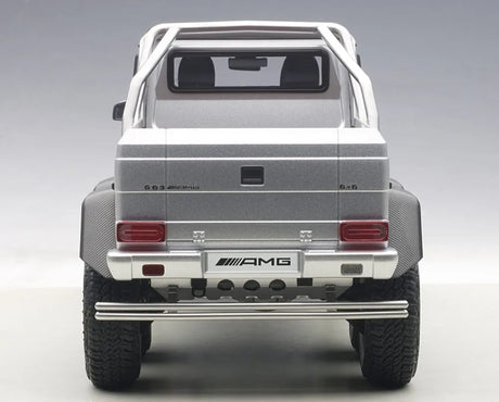 [AutoArt] 1:18 Mercedes-Benz 2013 G63 AMG 6x6 Silver Model Car Die-Cast
